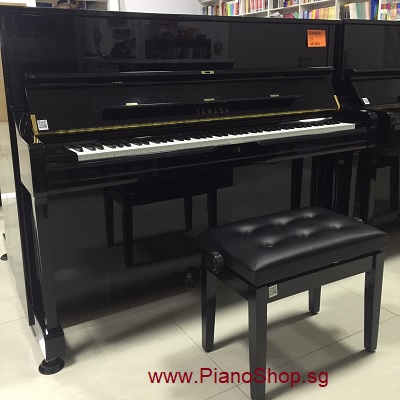 YAMAHA U1 used piano, black color, used 4 years